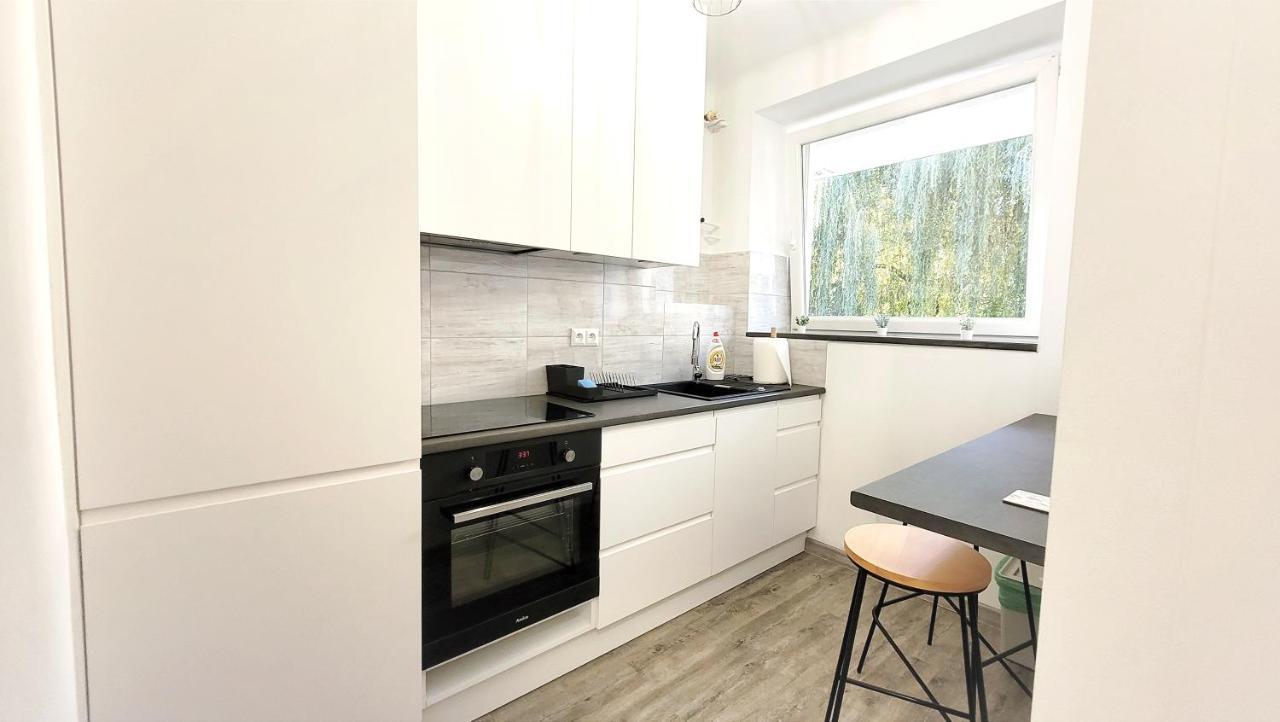Great Life - Apartment Next To Metro Station Varşova Dış mekan fotoğraf